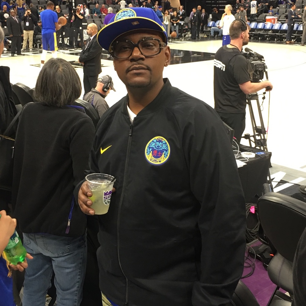 Meet your Posher, Lloyd